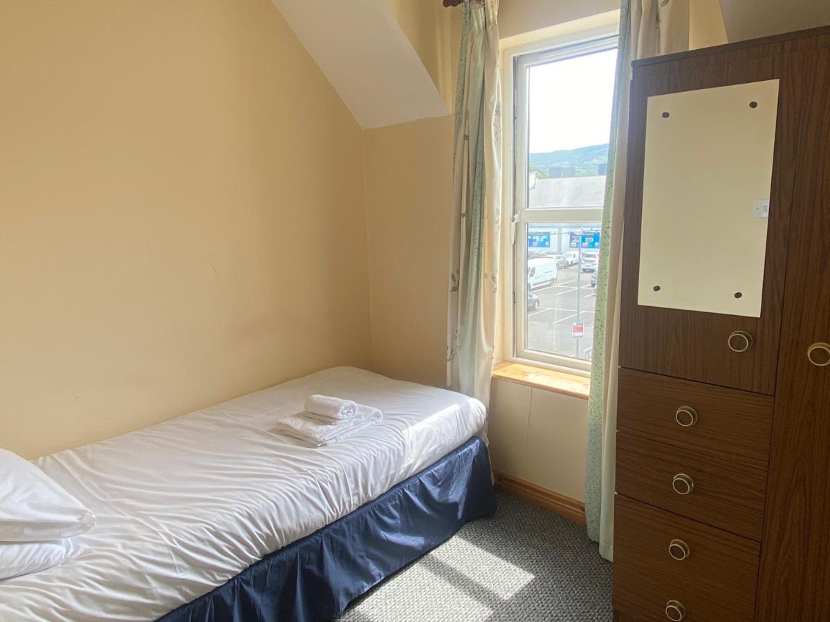 2a Ardaravan Square Buncrana Bagian luar foto